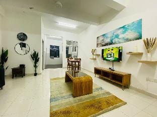 Alyn Home Kluang III Netflix Wifi Coway Vacation rental in Johor