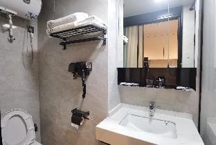 合雅轩酒店式公寓（深圳龙华茜坑地铁站店） Apartment in Hong Kong