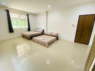 Ubon Guest House Vacation rental in Laos