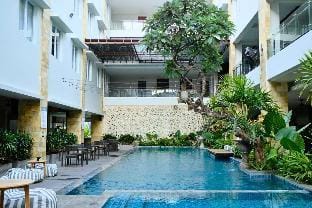 Cempaka Deluxe Room 1 BR W/ City View Y02 Apartment in Kuta