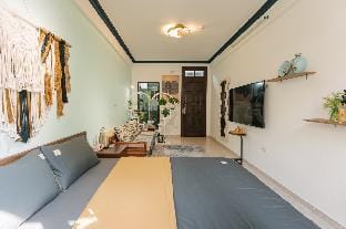 Moonlight House - Tầng 2 Apartment in Hanoi