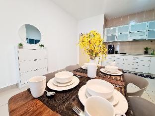 8 Guest 3 Room OUG E3 Old Klang Mid Valley Bangsar Vacation rental in Federal Territory of Kuala Lumpur