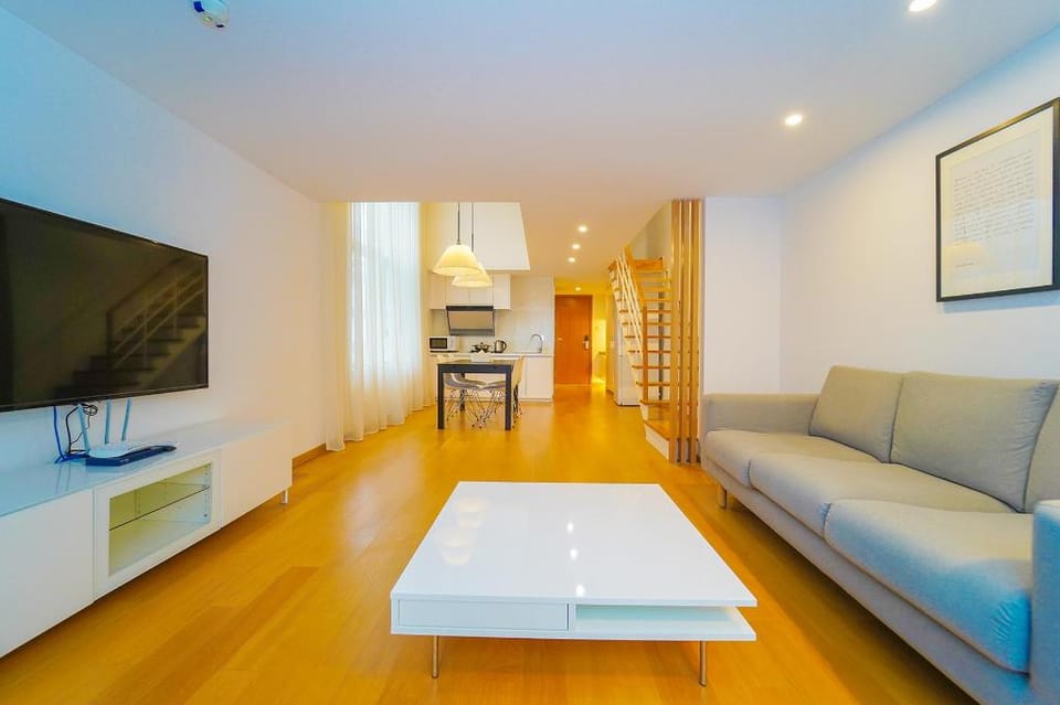 City Center Landmark Building Comprehensive High-End City LOFT Apartment Suite Apartment in Shanghai