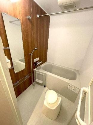 Quadruple Room (with Sofa Bed) e-stay namba second house Vacation rental in Osaka