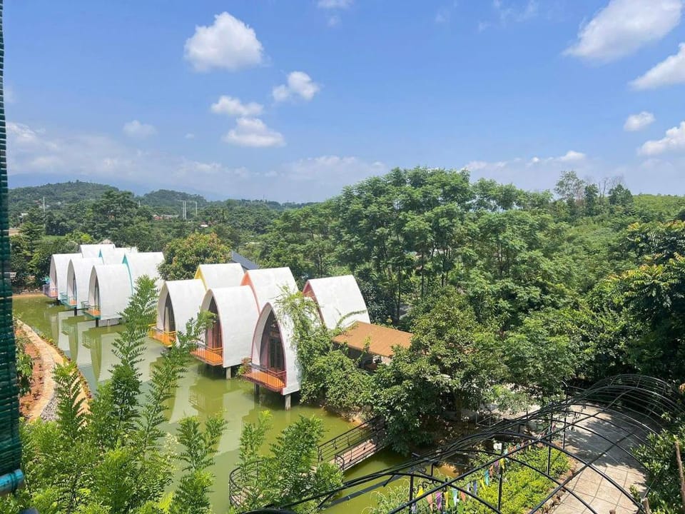 King Bavi Resort Hotel in Laos