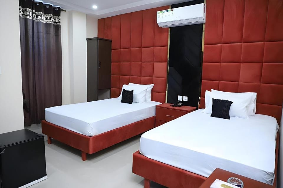 Hotel Luxury Express Hotel in Punjab