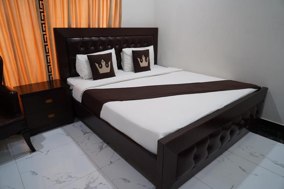 Grand Royal Hotel & Suites Bed and Breakfast in Islamabad