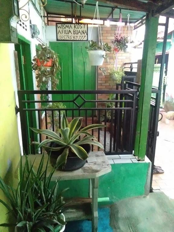 Hotel O Wisma Kost & Penginapan Afilia Buana Syariah Hotel in East Java