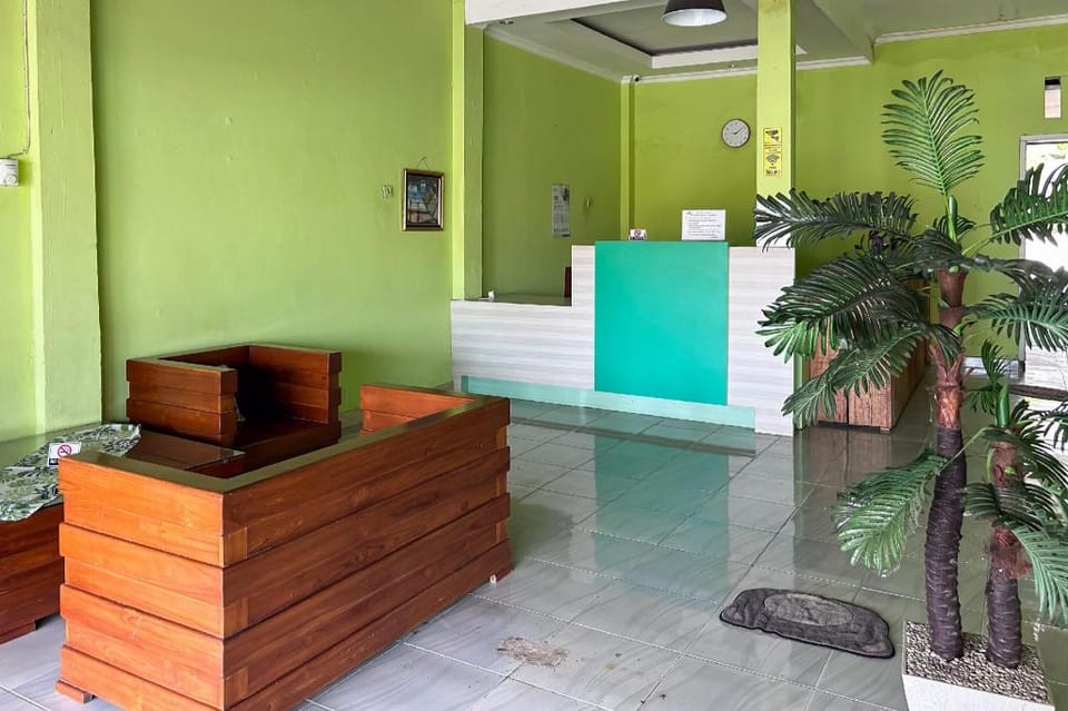 RedDoorz Syariah Near SMA N 6 Palembang Hotel in Indonesia