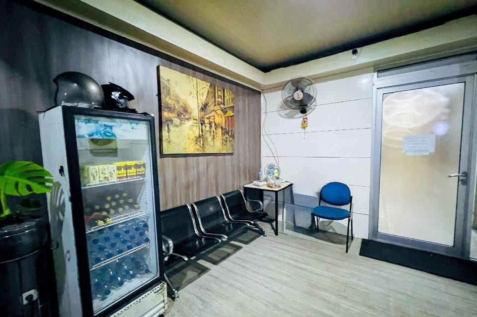 Taisir Residence Near Palmerah Mitra RedDoorz Hotel in Jakarta