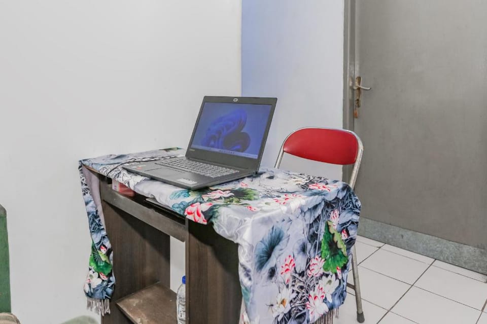 Hotel O Murodi Syariah Hotel in South Jakarta City