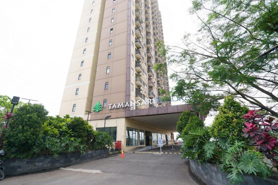 Hotel O Apartemen Tamansari Panoramic By Sri Properti Hotel in Bandung