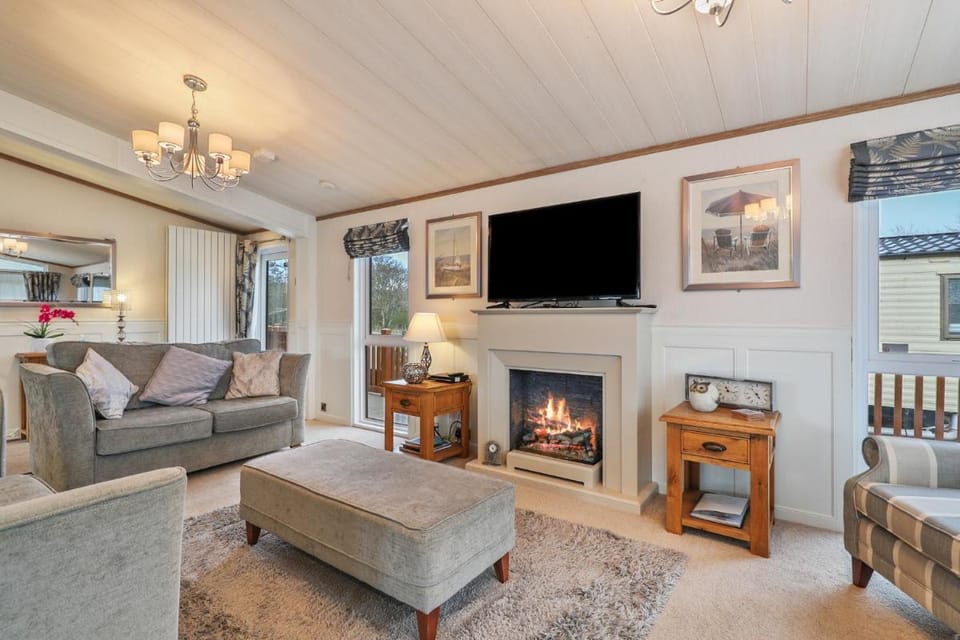 Cormorant - Luxury Lodge Close to the Beach Lodge in Wales