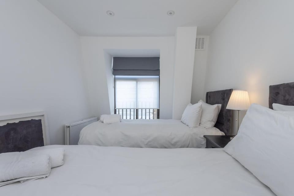 Elegant Mayfair Apartment 5 Apartment in City of Westminster