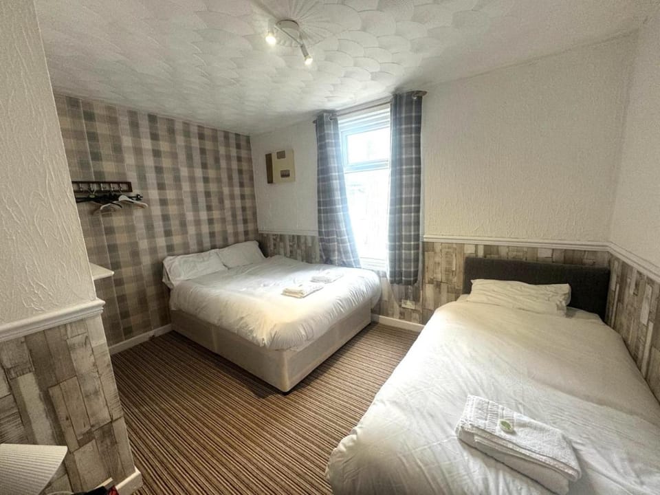 Tower Central hotel Albert Road Bed and Breakfast in Blackpool