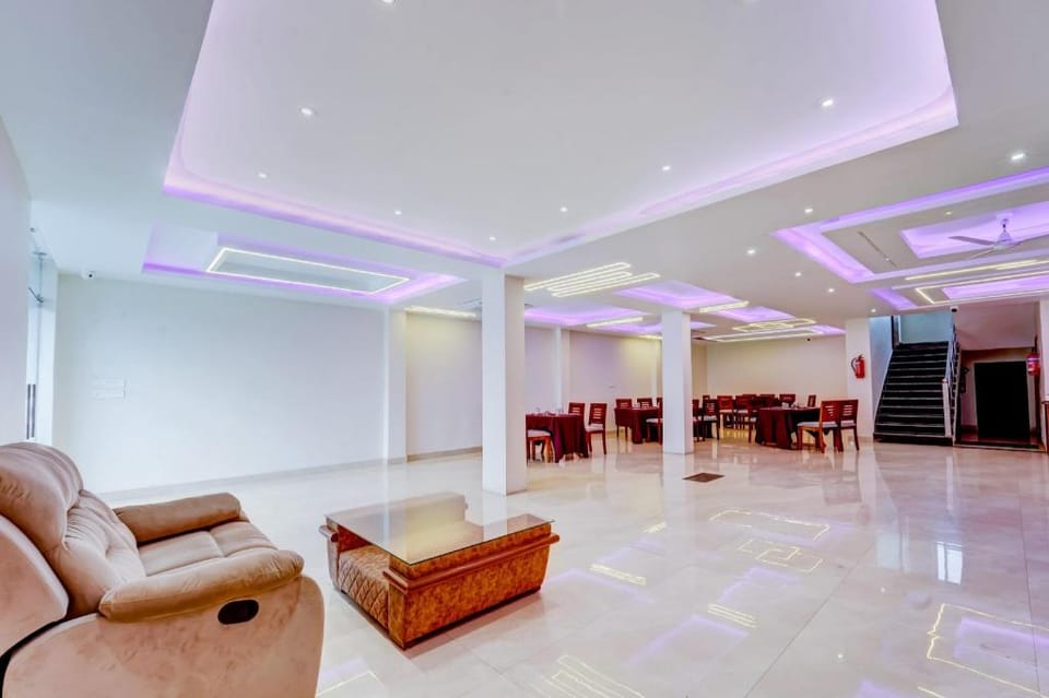 Super Townhouse La Vista Hotel in India