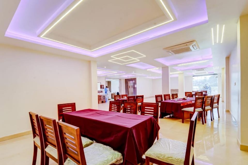 Super Townhouse La Vista Hotel in India