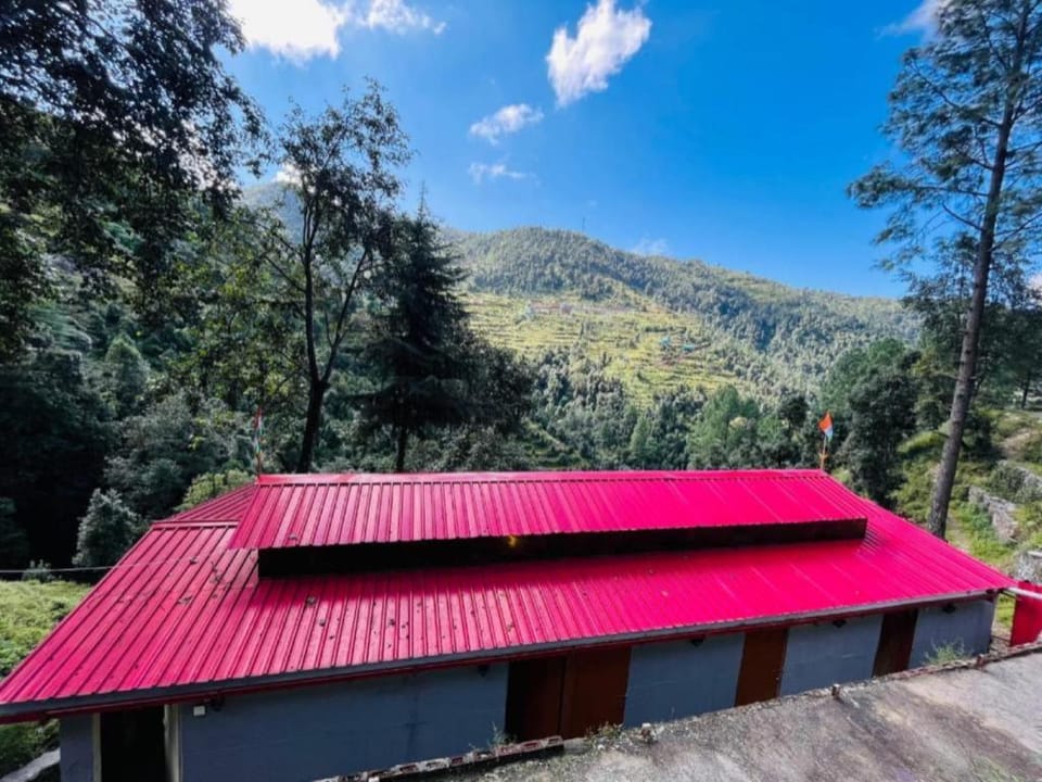 Goroomgo Peace Space Resort Pangoot Nainital Hotel in Uttarakhand