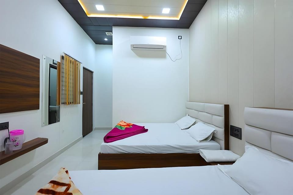 Shiv Residency Hotel in Uttar Pradesh