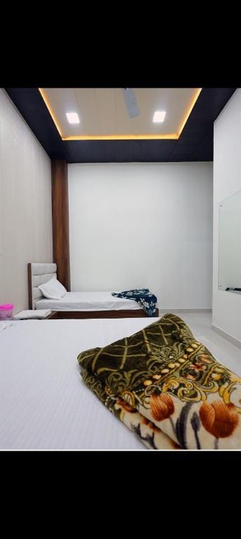 Shiv Residency Hotel in Uttar Pradesh