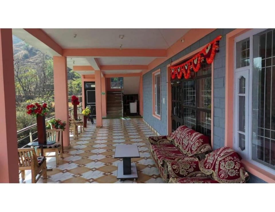 Goroomgo Hotel The Mountain Paradise Rewalsar Hotel in Punjab, India