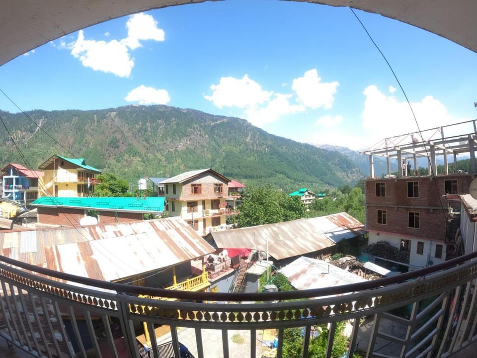 Namha Stay by Negi Wooden House Country House in Manali