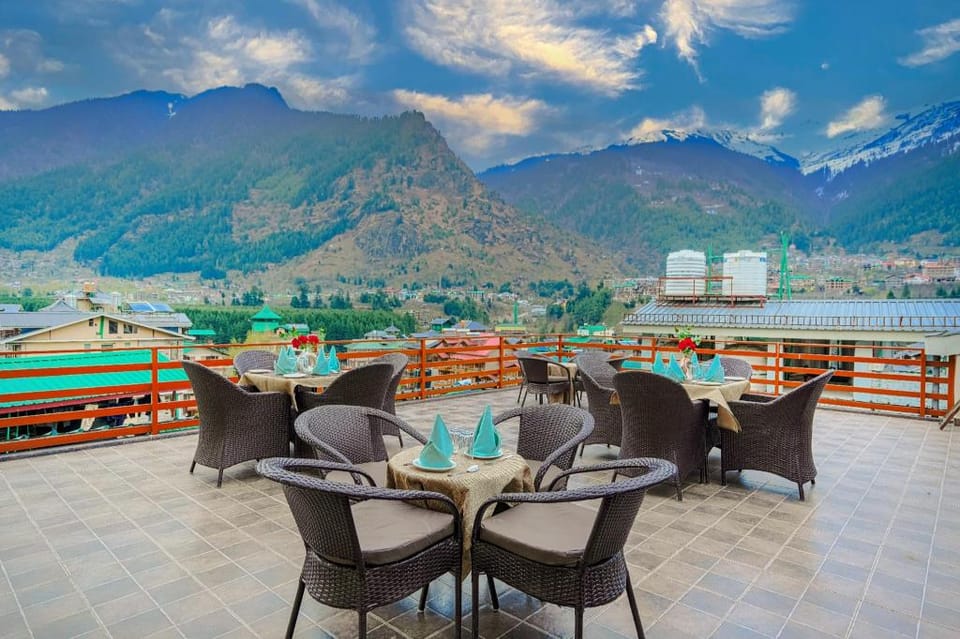 Hotel Divine Paradise Manali Hotel in Manali