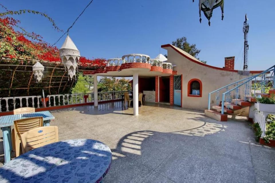 Goroomgo Casa Di William Khajuraho Hotel in Uttar Pradesh