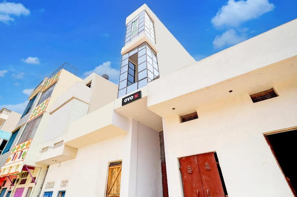 Hotel O BGPG House Hotel in Varanasi