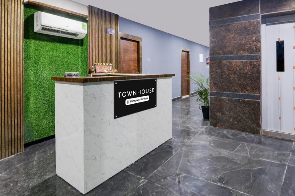 Super Townhouse Kukatpally formerly SV Royal Hotel in Hyderabad
