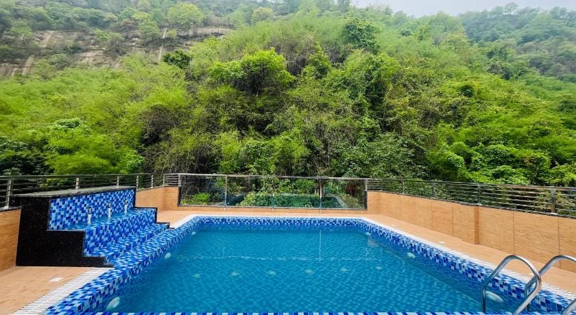 Shri Shyam Hotel, Near Harkipauri Hotel in Uttarakhand