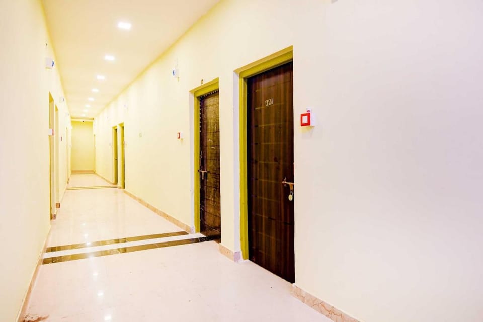 Hotel O Kolkata Padmapukur Lake Hotel in Kolkata