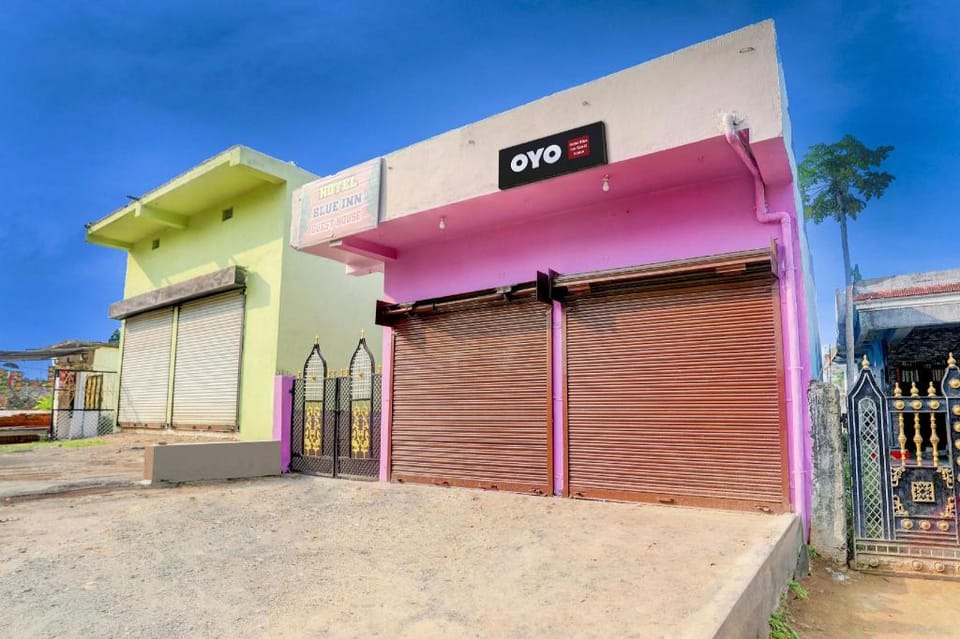 SPOT ON by OYO Hotel Blue Inn Guest House Hotel in Maharashtra