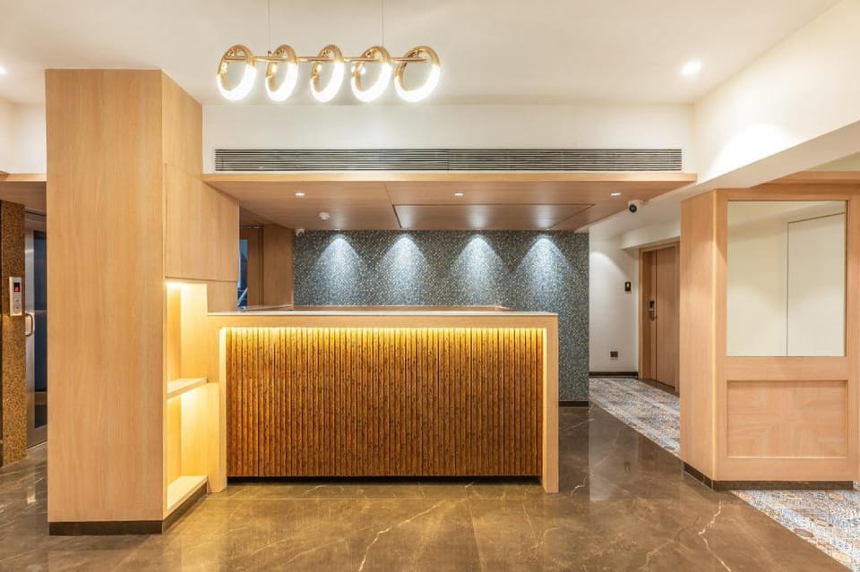 Hotel Supreme Comforts - Mumbai Airport Hotel in Mumbai