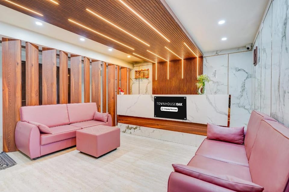 Super Townhouse Oak DLF Newtown Formerly South Square Hotel in Bengaluru