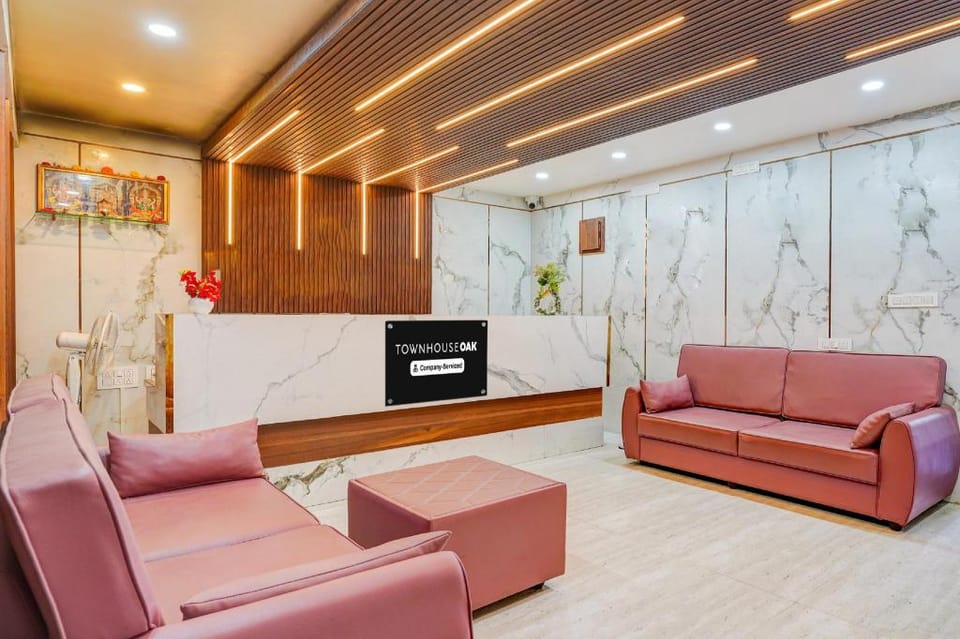 Super Townhouse Oak DLF Newtown Formerly South Square Hotel in Bengaluru