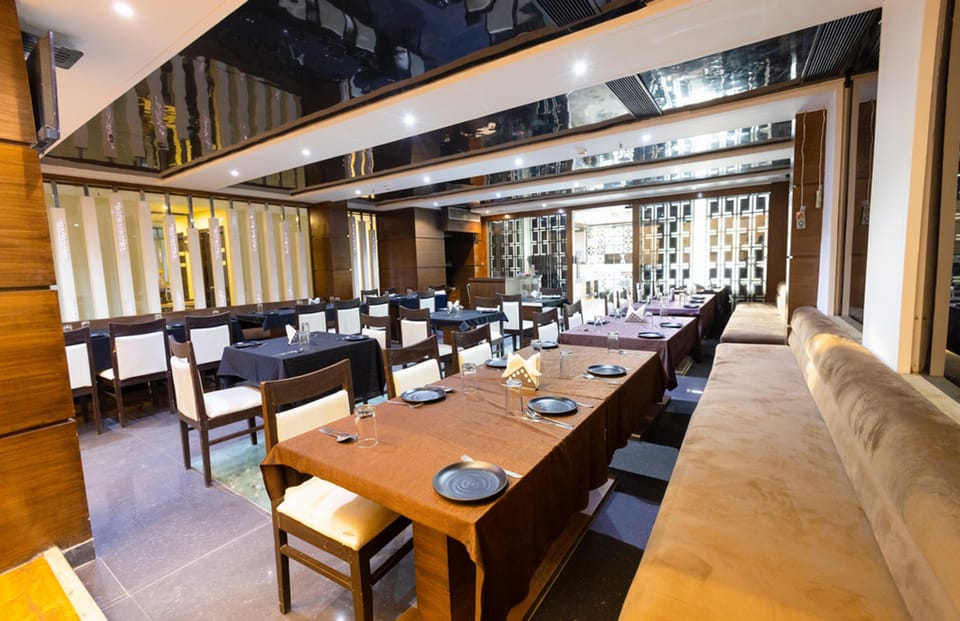 Hotel Sahibs Lighthouse Agra Hotel in Agra
