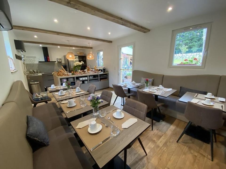 Le Domaine d’Angerville - Chambres d'Hôtes Bed and Breakfast in Normandy