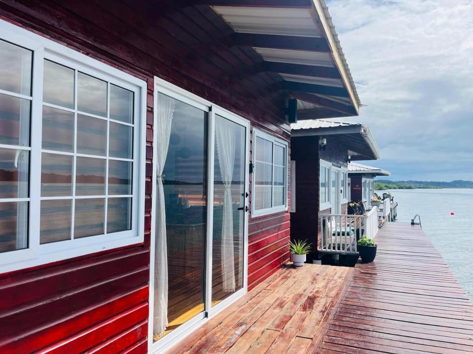 Coral Wing Casitas Apartment in Bastimentos Island