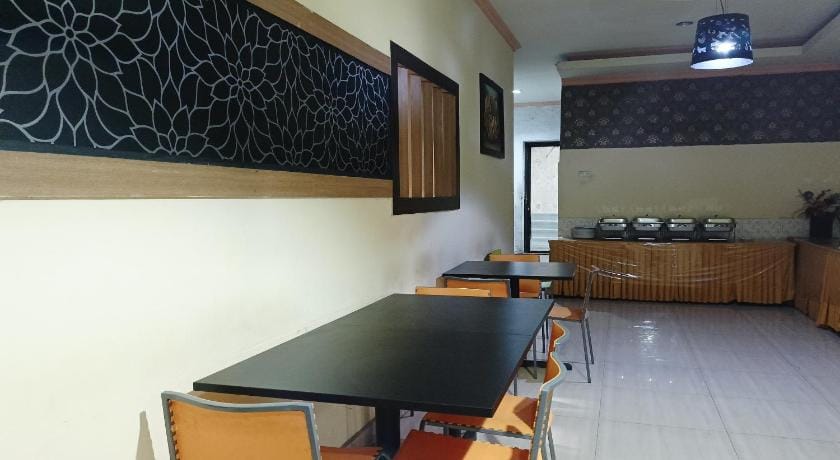 OYO 93953 Kost Tamara Near Kantor Desa Sengka Hotel in Indonesia
