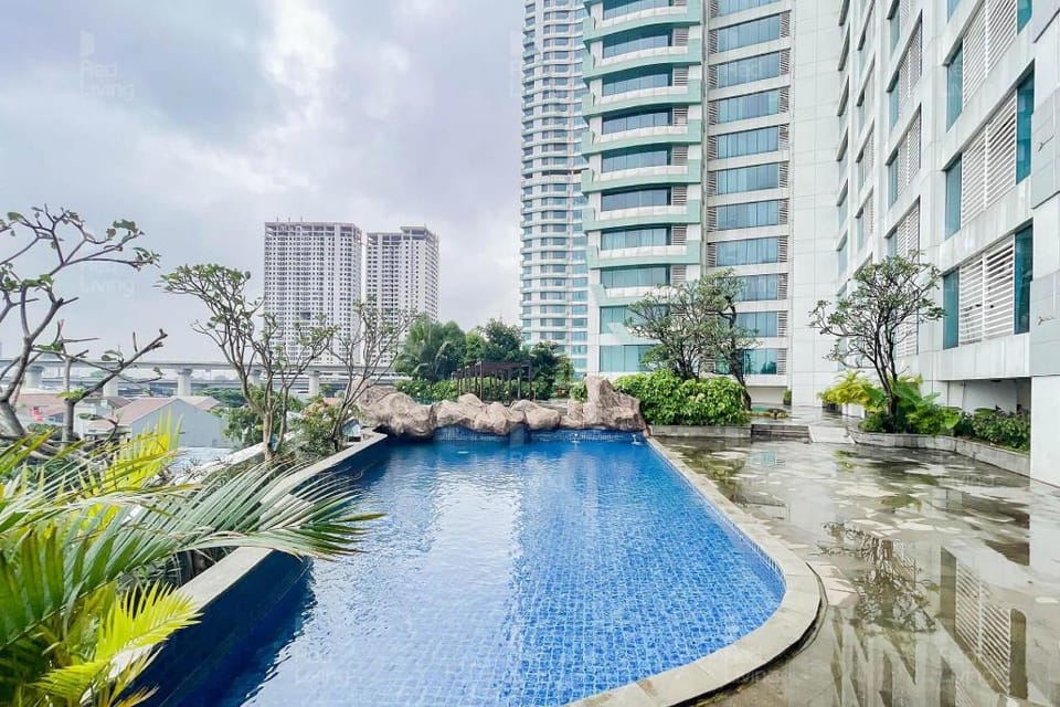 RedLiving Apartemen Grand Kamala Lagoon-ASL Room Apartment in West Java
