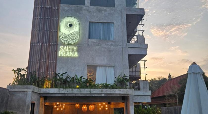 Salty Prana Retreat Center Bed and Breakfast in Bali