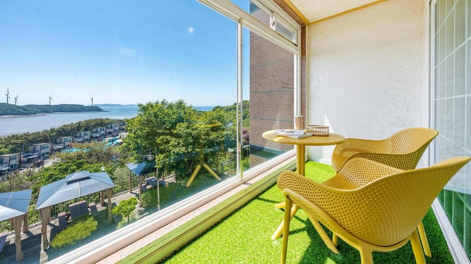 Yeongheungdo noeul&bada pension Bed and Breakfast in Gyeonggi-do
