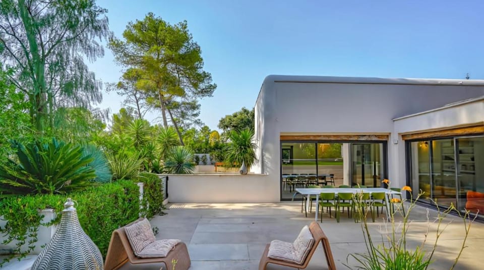 Calma Blanca Bed and Breakfast in Occitanie