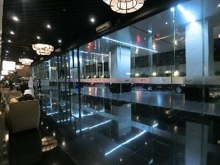 Maru Suite Air 52F; Makati Sky View, 2 Double Beds Apartment in Makati