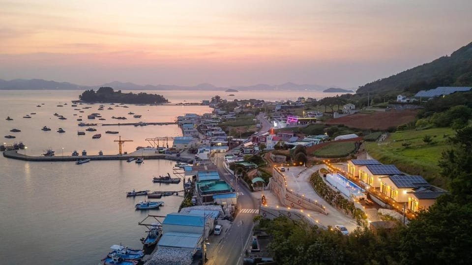 Yeosu Arum OceanView Whole house Pension Bed and Breakfast in South Korea