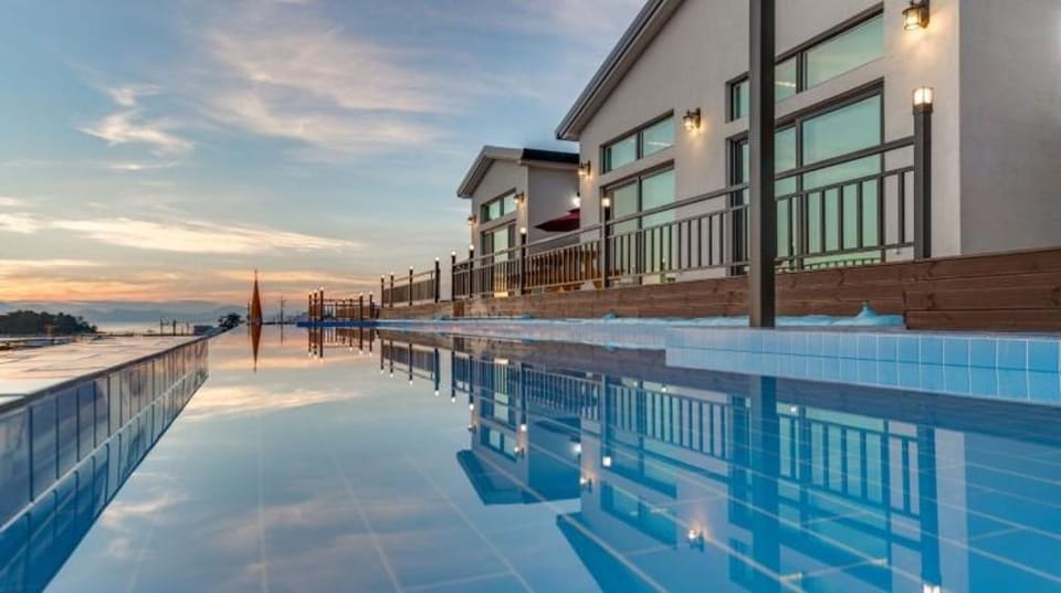 Yeosu Arum OceanView Whole house Pension Bed and Breakfast in South Korea