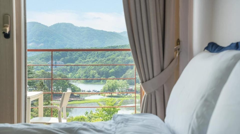 Gapyeong Yeonkkocchosu Pet Pension Bed and Breakfast in Gyeonggi-do