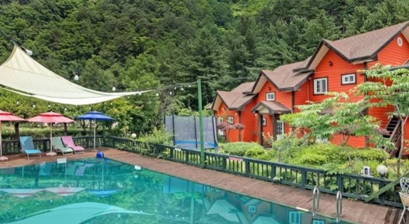 Eoullim Pension - Starlight Yard Bed and Breakfast in South Korea