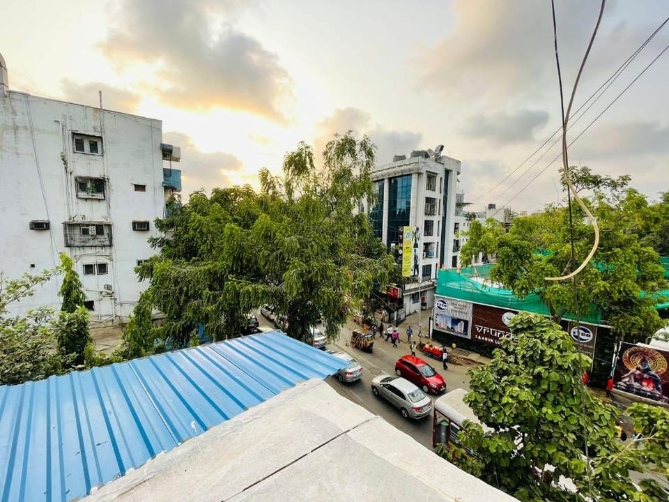 Stay Luxe by WishTree Mumbai Airport Vacation rental in Mumbai
